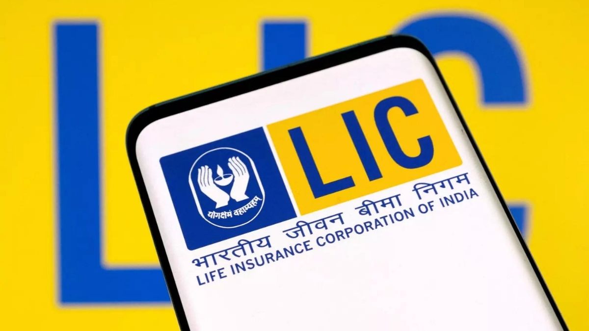 Shares of Life Insurance Corporation of India (LIC) suffered a lacklustre debut on stock exchanges